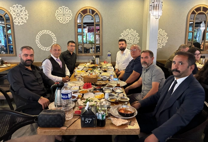 ADALET BİRLİK PARTİSİ GENEL BAŞKANI İRFAN UZUN GAZİANTEP’TE TEŞKİLATLA BULUŞTU