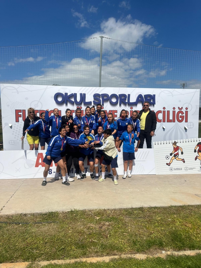 Adil Konukoğlu Spor Lisesi dünya şampiyonasına hazırlanıyor.