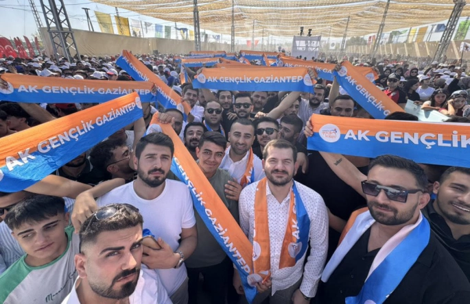 AK PARTİ GAZİANTEP’TEN MALAZGİRT ÇIKARMASI 