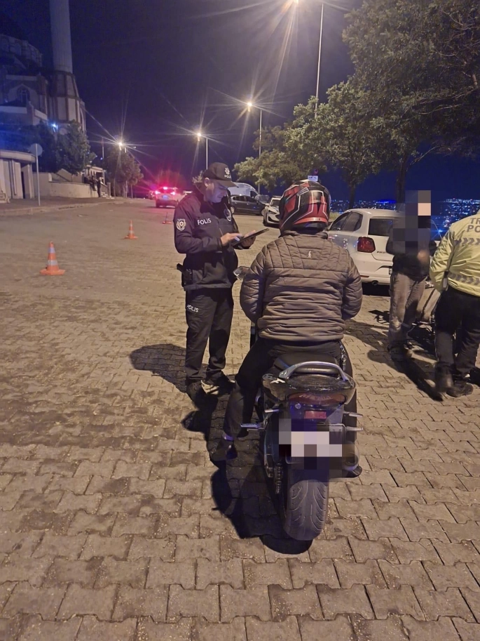 ARAMASI BULUNAN 20 KİŞİ YAKALANDI