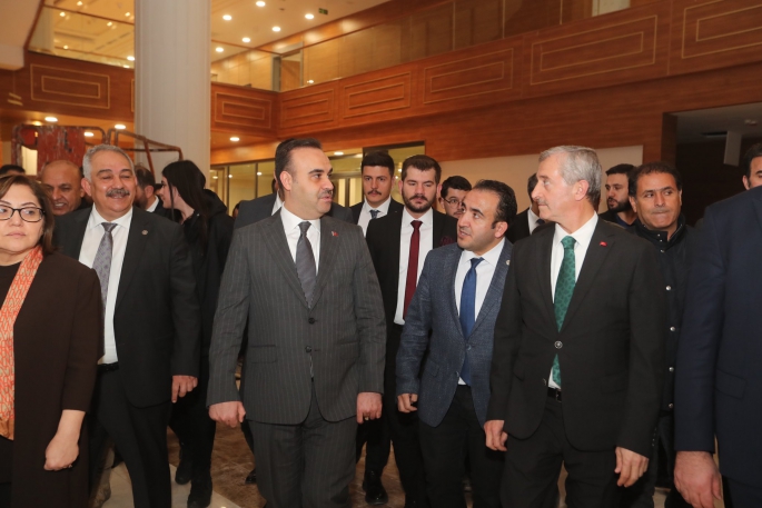 BAKAN KACIR’DAN ŞAHİNBEY BELEDİYESİ’NİN DEVASA ESERLERİNE TAM NOT   