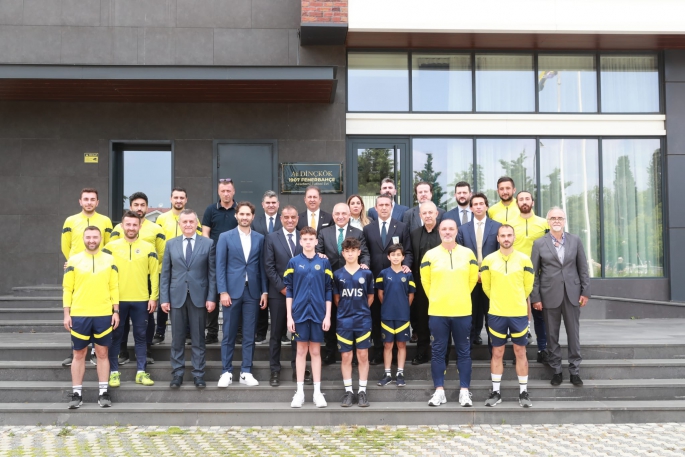 BAŞKAN BÜYÜKEKŞİ'DEN FENERBAHÇE AKADEMİSİNE ZİYARET!