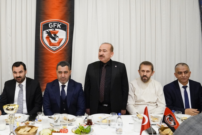 Başkan Memik Yılmaz Sporcularla İftar Yemeğinde Biraraya Geldi