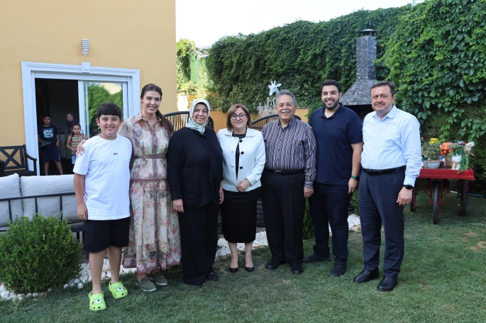 BAŞKAN ŞAHİN’DEN BAYRAMDA VEFA ZİYARETLERİ