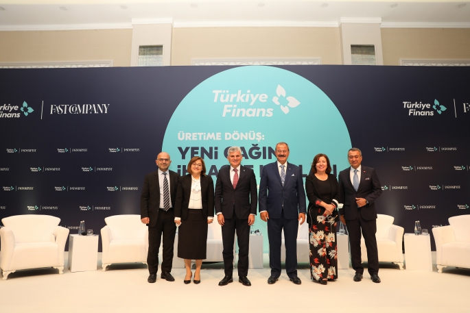 BAŞKAN ŞAHİN “ÜRETİME DÖNÜŞ: YENİ ÇAĞIN İHRACAT KODLARI” PROGRAMINA KATILDI   