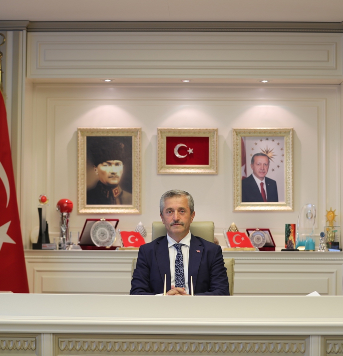 BAŞKAN TAHMAZOĞLU: “ŞEHRİMİZ GAZİLİK UNVANINI SONUNA KADAR HAK EDİYOR”   