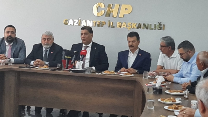 CHP HALK BELEDİYECİLİĞİ YAPACAĞIZ. -EMEKLİ, GENÇ, KADIN, ÇOCUK VE  YOKSUL KESİMLER ÖNCELİĞİMİZ -YANDAŞLIK VE RANT DÖNEMİ BİTMİŞTİR -TUGAY ARAZİSİ NAMUSUMUZDUR, GEREKİRSE EYLEM YAPARIZ  -SANDIKTA PARTİMİZE TEVECCÜH EDEN HALKIMIZA TEŞEKKÜR EDİYORUM