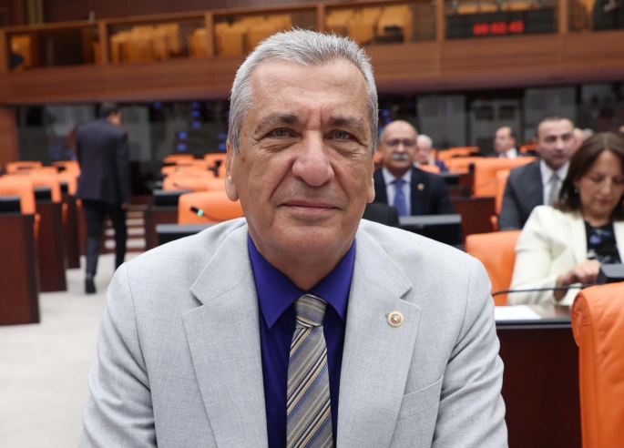 CHP’li Öztürkmen: Yıl olmuş 2025, Gaziantepli hâlâ internet arıyor!