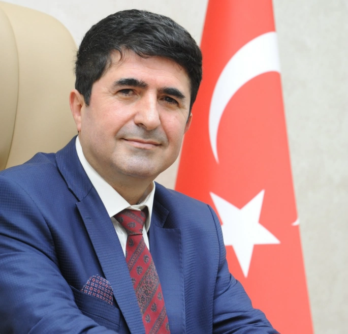 Dr. Cengiz Bayram: “Aile ve Çocuklar Siyasetin Malzemesi Olmamalı”