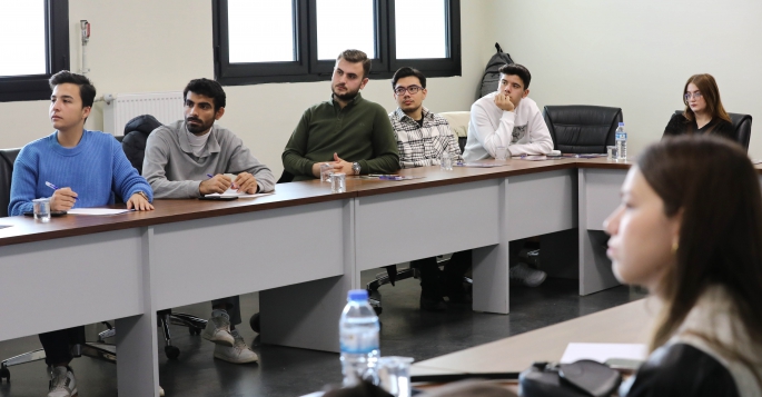 GAÜN'DE GÜNDEM KADINA YÖNELİK ŞİDDET
