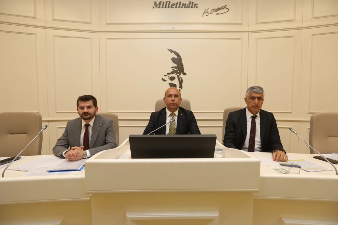 GAZİANTEP BÜYÜKŞEHİR’DEN TFF BAŞKANI HACIOSMANOĞLU’NA FAHRİ HEMŞERİLİK PAYESİ