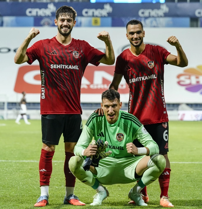 GAZİANTEP FK MİLLİ ARAYA MUTLU GİTTİ