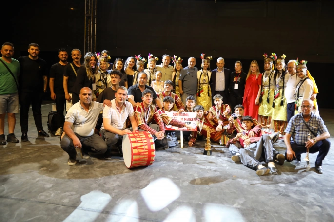 Gaziantep Halk Oyunlarında Türkiye 1.Si Oldu 