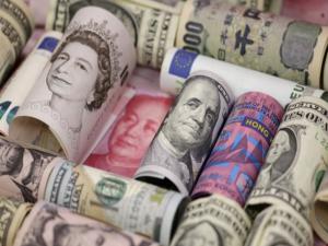 DOLAR NE KADAR?  EURO KAÇ LİRA?  STERİN FİYATI KAÇ TL?