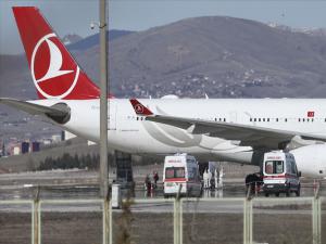 Türk vatandaşlarının corona virüs tahliyesi sürüyor