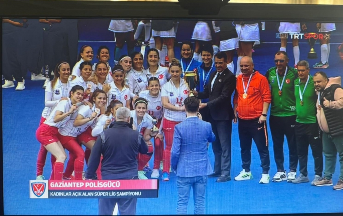 Hokeyin Sultanları ve Kaplanları Süper Ligi Play Off Şampiyonu Oldu