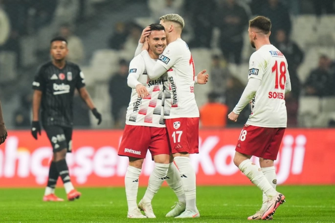 KENDİ EVİNDE EN AZ GOL YİYEN TAKIM 