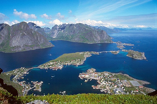 NORVEÇ DENİZİNDE MADEN ARAMA PLANLARI ASKIYA ALINDI