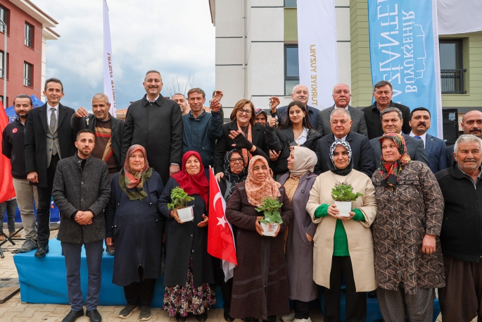 NURDAĞI’NDA TAMAMLANAN KONUTLAR SAHİPLERİNE TESLİM EDİLİYOR  