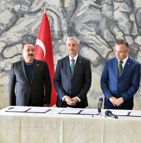 ŞAHİNBEY BELEDİYESİ’NDEN HEM EĞİTİME HEM SPORA DESTEK 