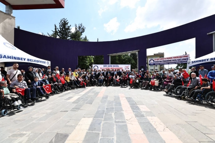 ŞAHİNBEY'DEN ENGELLİLERE 4311 TEKERLEKLİ SANDALYE
