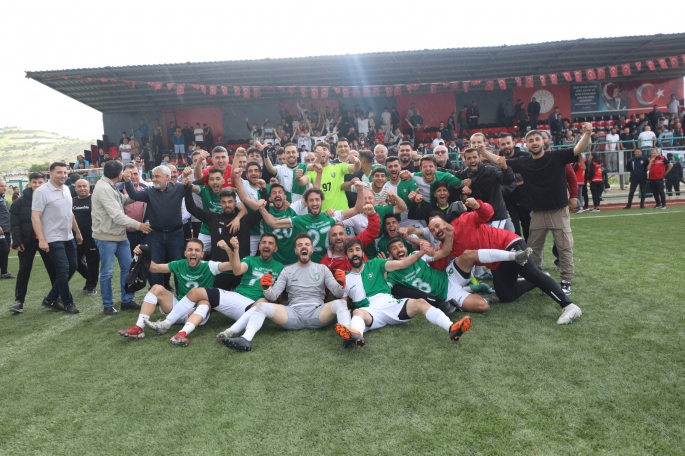 ŞEHİTKAMİL BELEDİYESPOR, KALESPOR’U 3-1 YENEREK BAL’A YÜKSELDİ
