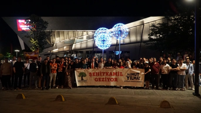 ŞEHİTKAMİLLİ GENÇLERDEN SAMSUN ÇIKARMASI TARİHİ YERİNDE GÖRDÜLER 