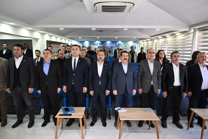 ŞENCAY, GÜVEN TAZELEDİ