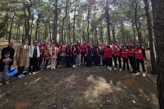 Siddetsiz yarınlar mutlu Kadınlar