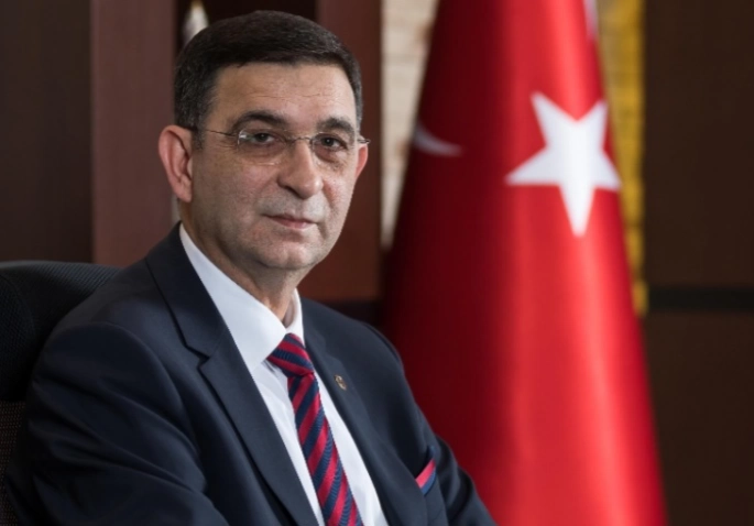“TÜM DÜNYA BİR ARAYA GELSE AZİZ TÜRK MİLLETİNE PRANGA VURAMAZ