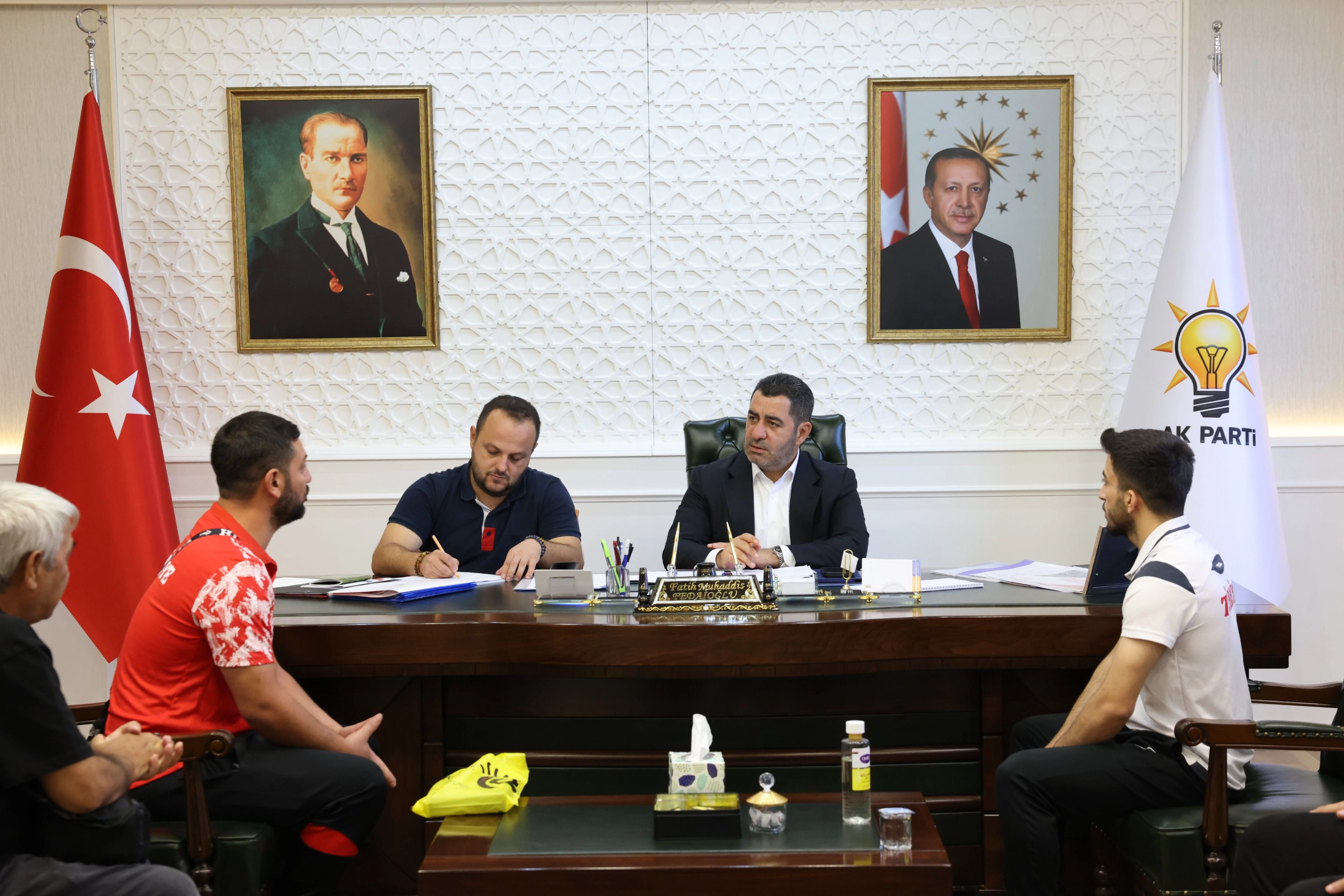 AK Parti Gaziantep İl Başkanlığı’nda “Açık Kapı Hasbihal” Programı Gerçekleşti