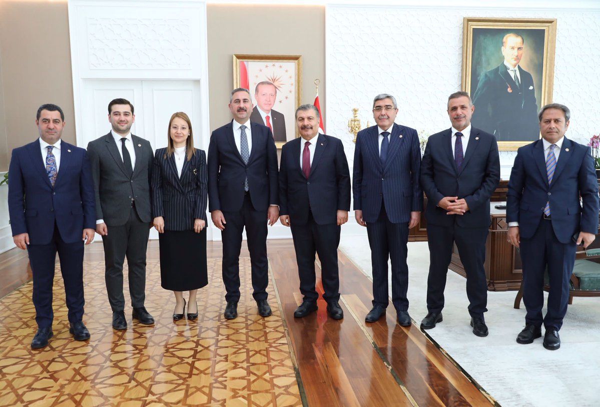AK Parti Gaziantep Milletvekillerinden Sağlık Bakanı Koca'ya ziyaret