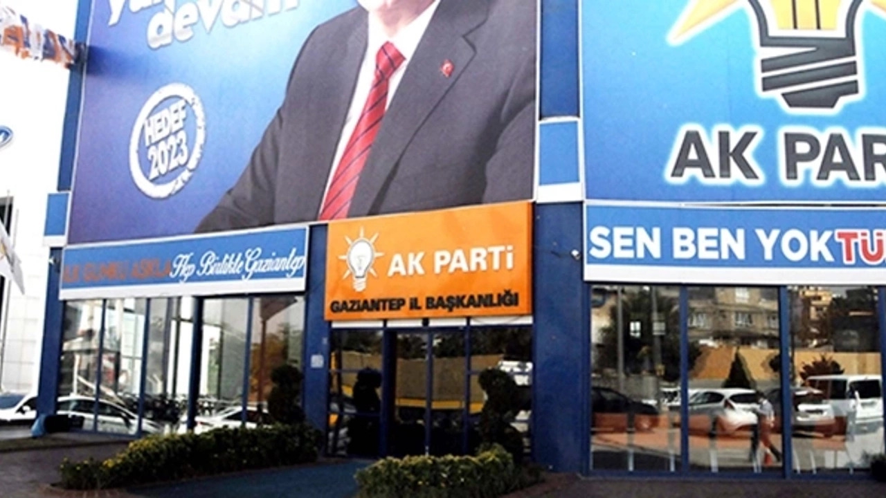 AK PARTİ GAZİANTEP'TE SÜPRİZ BAŞKAN
