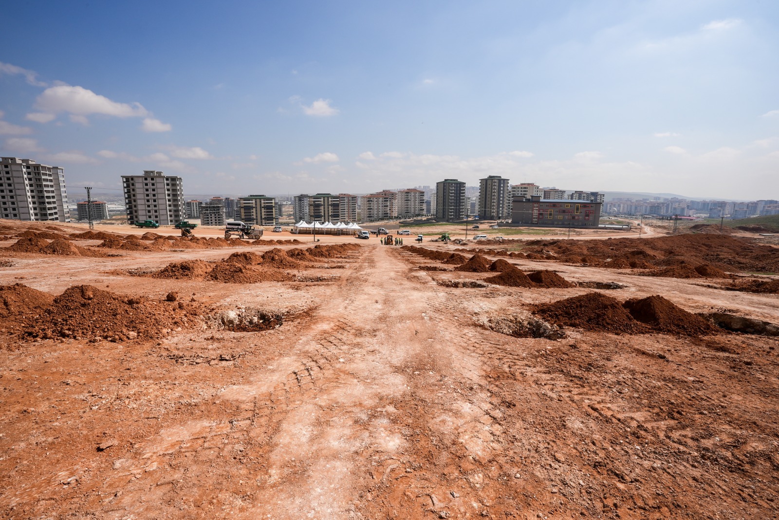 GAZİANTEP YEŞİLE BÜRÜNECEK: 4 BİN 550 FİDAN DAHA TOPRAKLA BULUŞTURULACAK