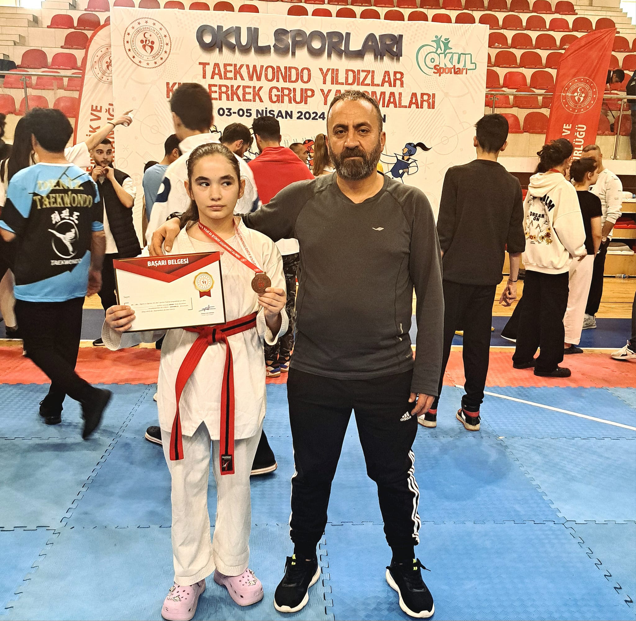 ŞAHİNBEY BELEDİYESİ SPORCUSU BATMANDAN MADALYA İLE DÖNDÜ