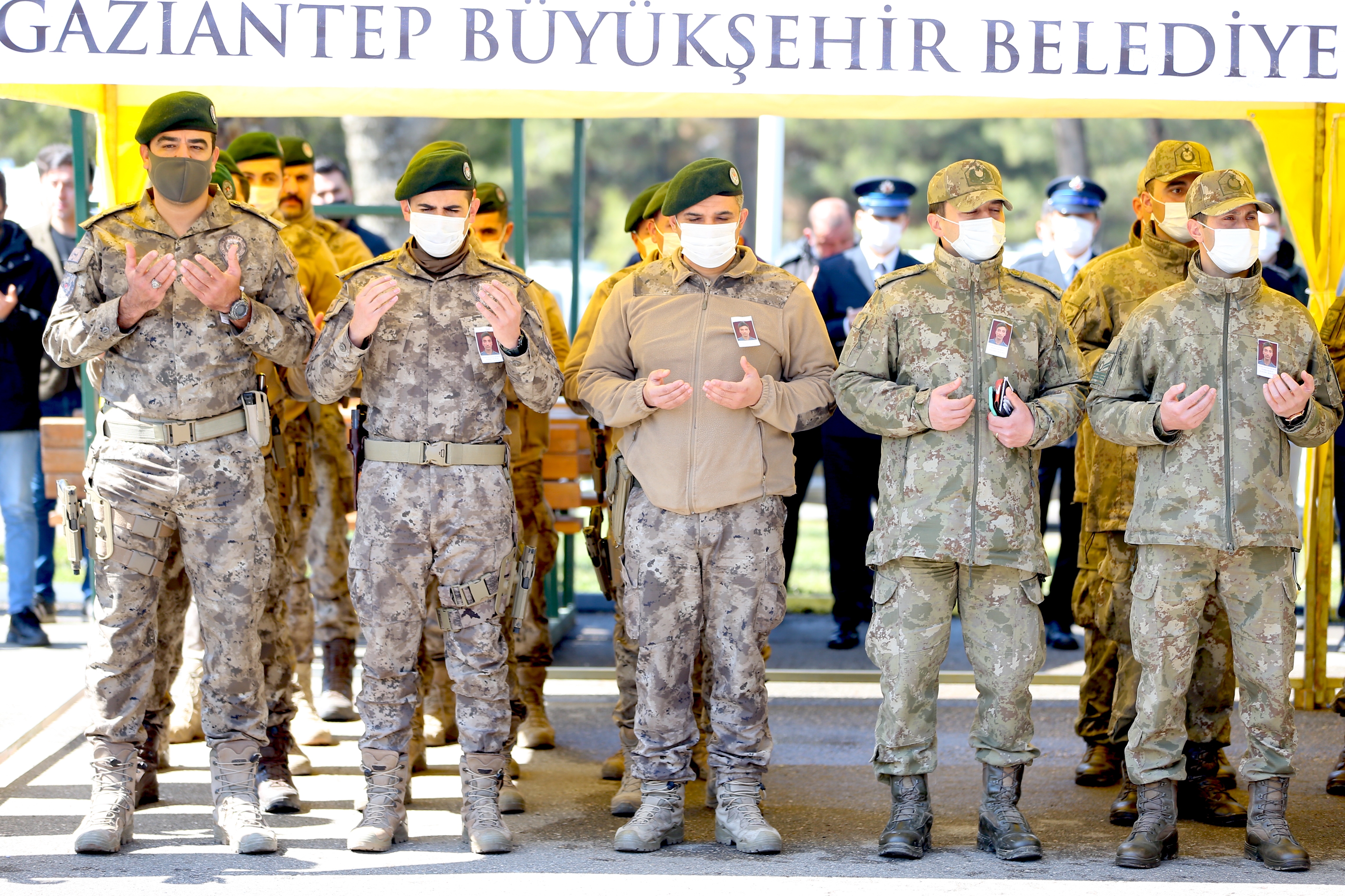 TRAFİK POLİSİ SON YOLCULUĞUNA UĞURLANDI