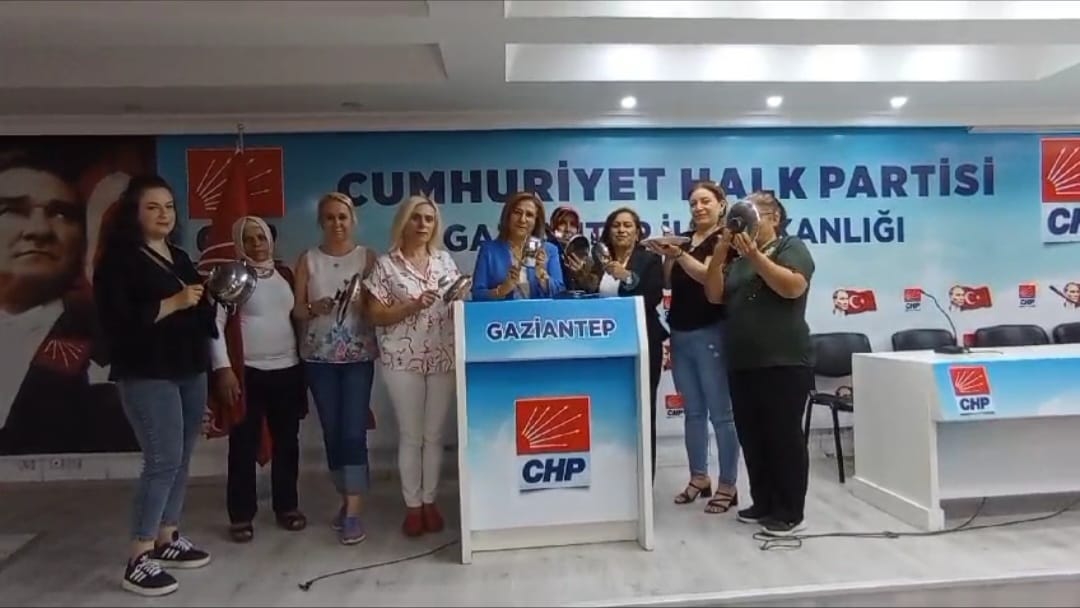Uçar : Halkın Derdi, Saray'ın Derdi Olmuyor. İktidar Millete Çay Kaşığıyla Verdiğini Kepçeyle Alıyor